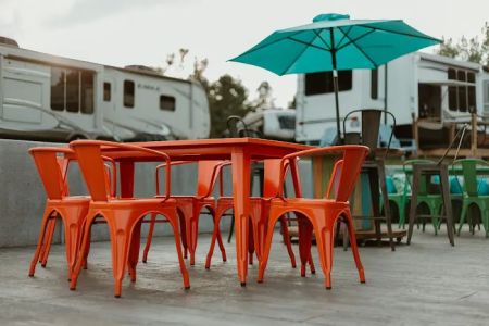 Tipsy Tiki Bar