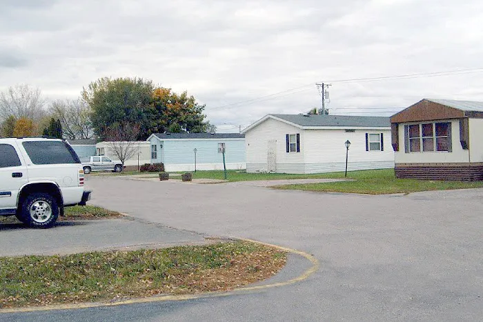 Lake Village Manufactured Home Community 6
