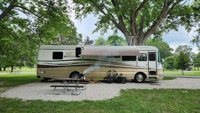 Howell Station Campground - Lake Red Rock 4