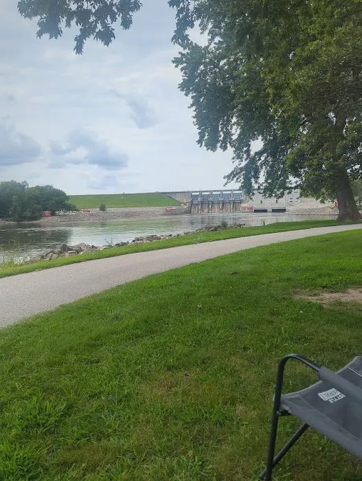 Howell Station Campground - Lake Red Rock 9