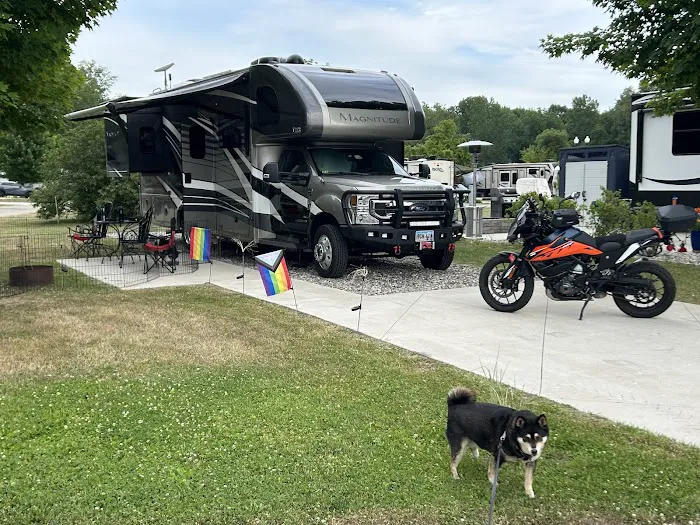 Camp Boomerang RV Park 7