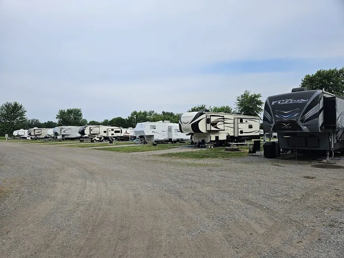 Arrowhead Lake RV Park 10