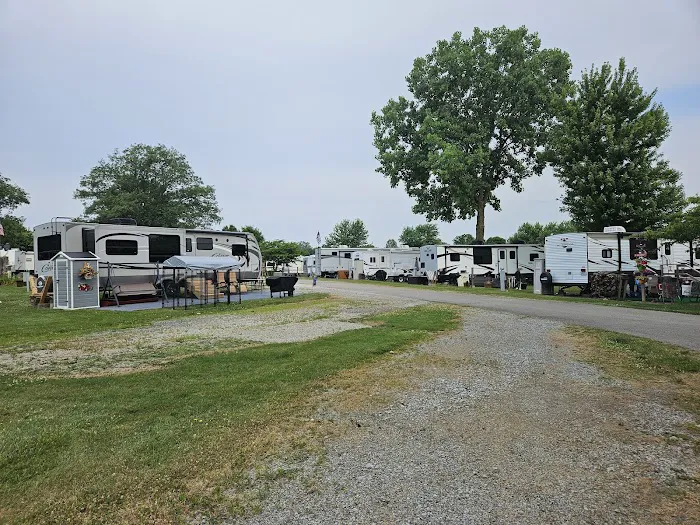 Arrowhead Lake RV Park 8
