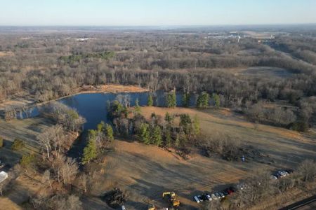 Lakehouse Resort & Event Center LLC