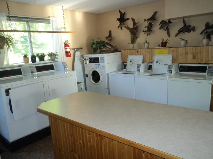 Hixton / Alma Center KOA Holiday 5