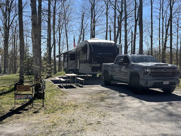 Hy-Land Court RV Park and Campground 3