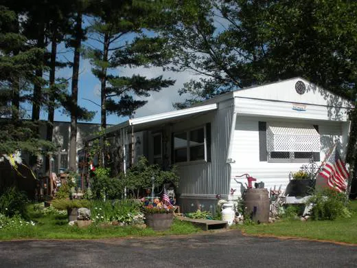 Whispering Pines Manufactured Home Community 3