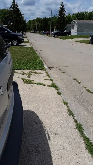 Rolling Hills Mobile Home Park 4