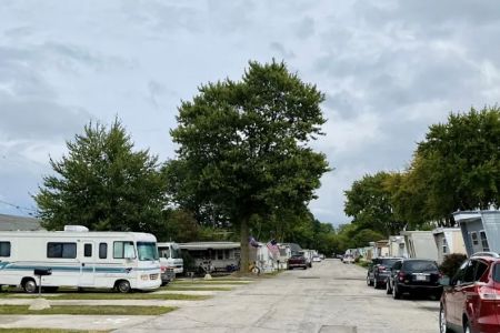 Maumee Mobile Home & RV Court