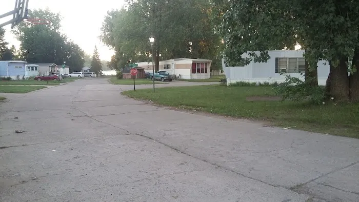Alan's Mobile Home Park 5