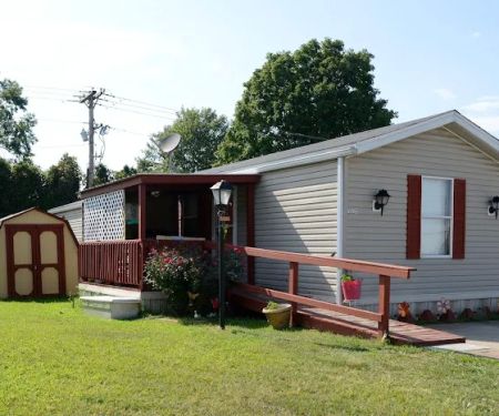 Seven Oaks Pointe Mobile Home Park