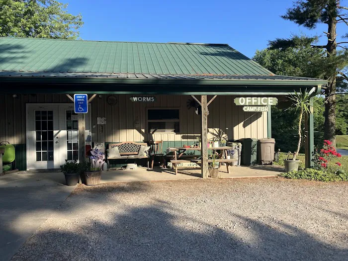 Windy Hollow Campground(camp*fish*swim) 3