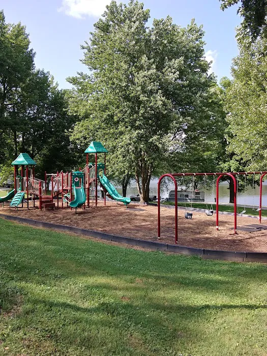 Moffit Lake Recreational Area 8