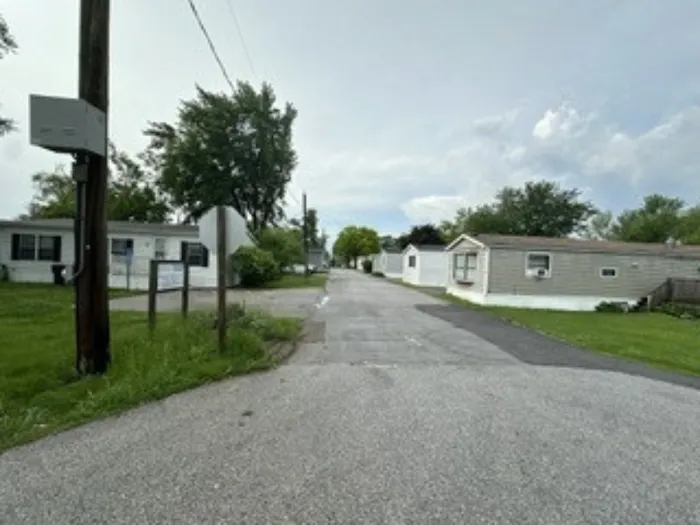Mel Ray Mobile Home Community 6