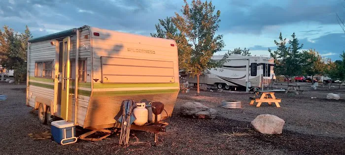Campgrounds-R-Us 1