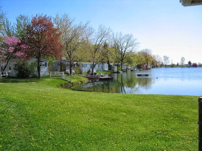 WoodLake Mobile Home Park 3