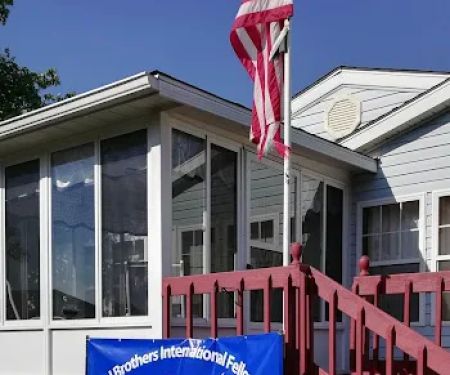 Walnut Hills/Deluxe Mobile Home Park