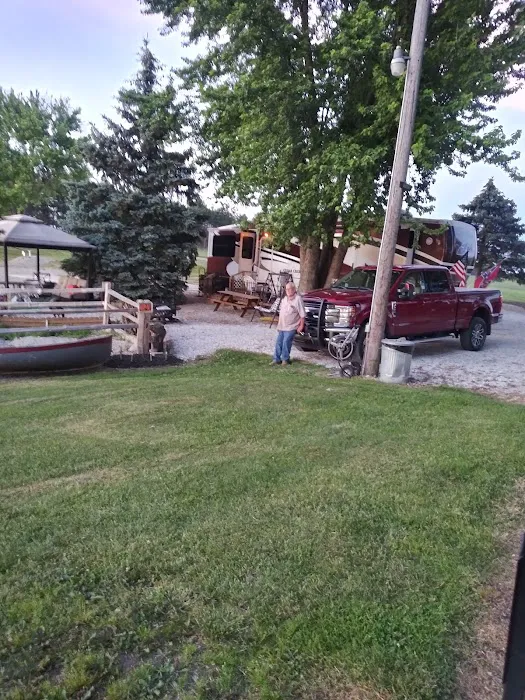 Smokey's Mini Lake Campground 10