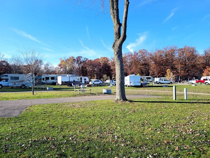 Bruin Lake Modern Campground 4