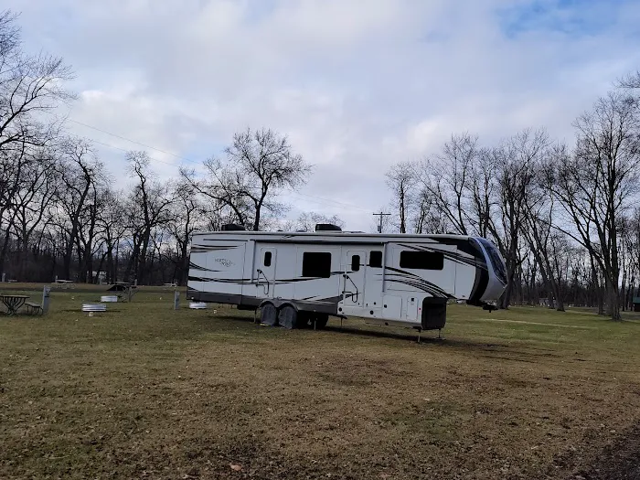 Myers Lake Camping and Cabins 4