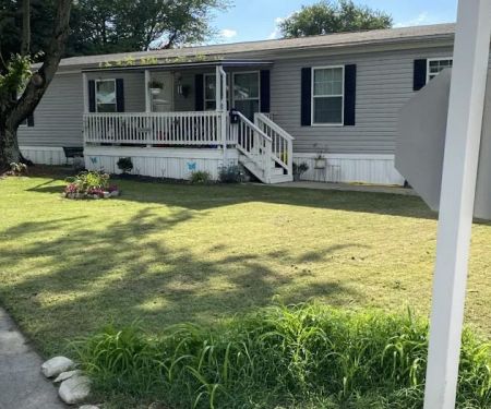 River Oaks Mobile Home Community