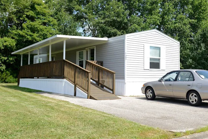 Amberly Pointe Mobile Home Park 9
