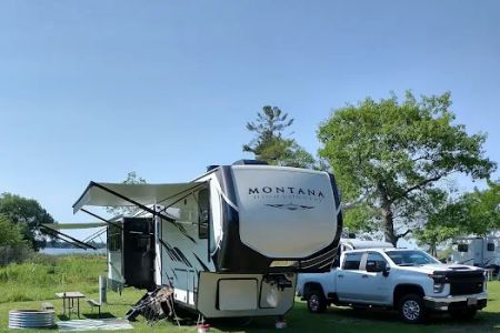 Gladstone Bay Campground