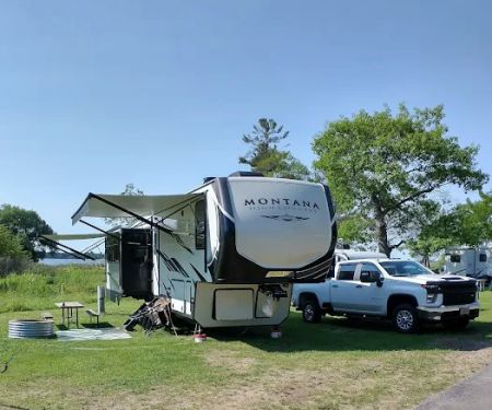 Gladstone Bay Campground