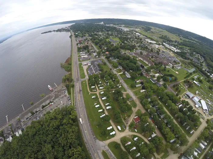 Lake Pepin Campgrounds & Trailer 4