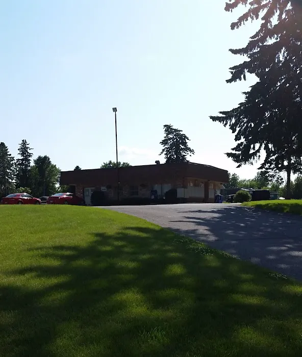 Colonial Manor 8