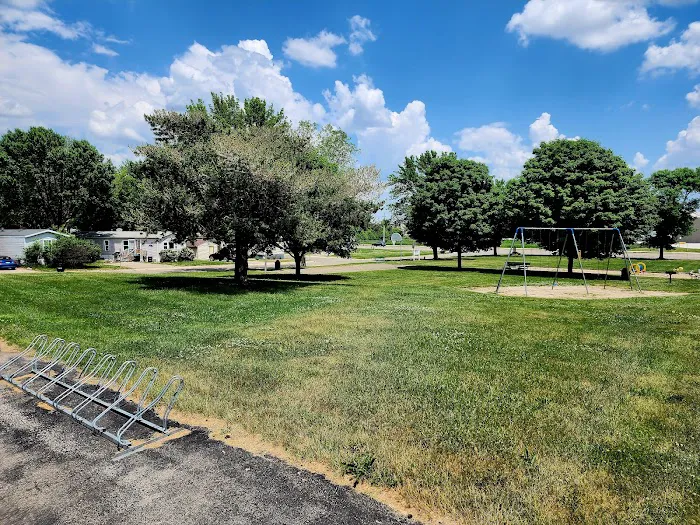 Colonial Manor 7