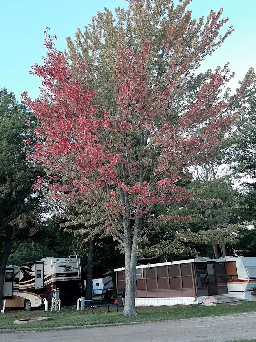 Canadian Lakes Campground 5