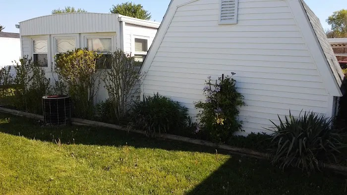 Clinton Mobile Home Resort 8