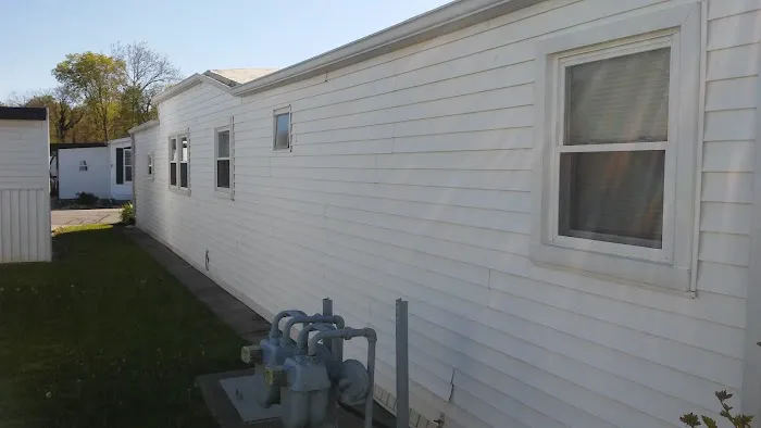 Clinton Mobile Home Resort 9