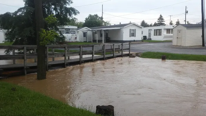 Clinton Mobile Home Resort 10
