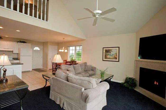 The Resort at Erie Landing 4