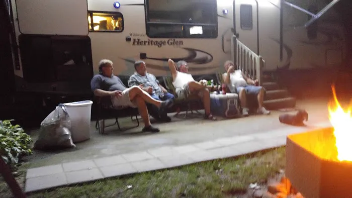 Frosty's RV Park & Campground 10