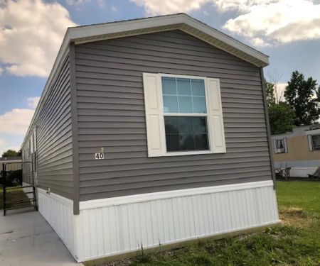 Pinecrest Mobile Home Community