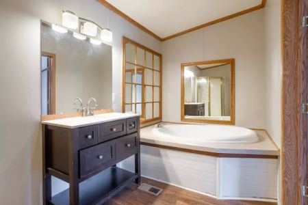 Tyrone Woods Manufactured Home Community