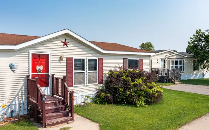 Tyrone Woods Manufactured Home Community 2