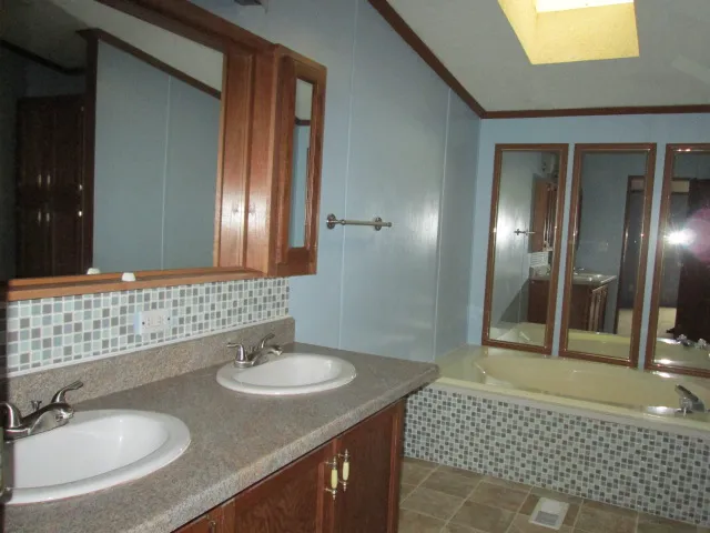 Hamburg Hills & Coventry Woods/AJR Home Sales 3