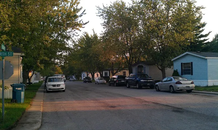 Lee Villa Mobile Home Park 4