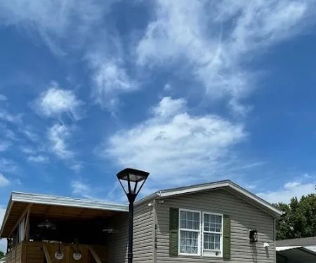 Indian Oaks Pointe Mobile Home Park