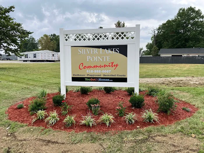Silver Lakes Pointe Mobile Home Park 3