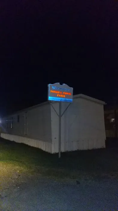 Mobile Home Convenient Park 5
