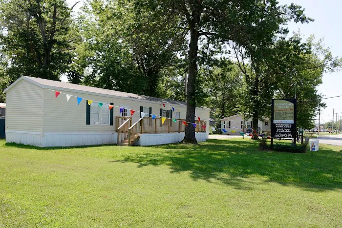 Autumn Lake Pointe Mobile Home Park 10