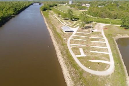 Kaskaskia River Camping & RV Park
