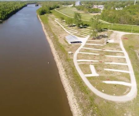 Kaskaskia River Camping & RV Park