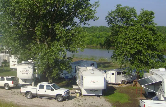 Kaskaskia River Camping & RV Park 2