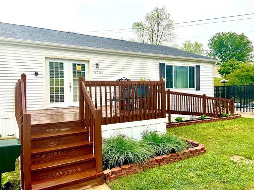 Country Club Manor 3